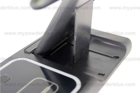 3-in-1 Foldable Wireless Charging Station shot