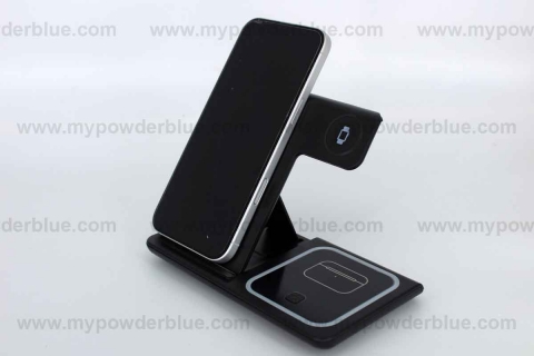 3-in-1 Foldable Wireless Charging Station shot